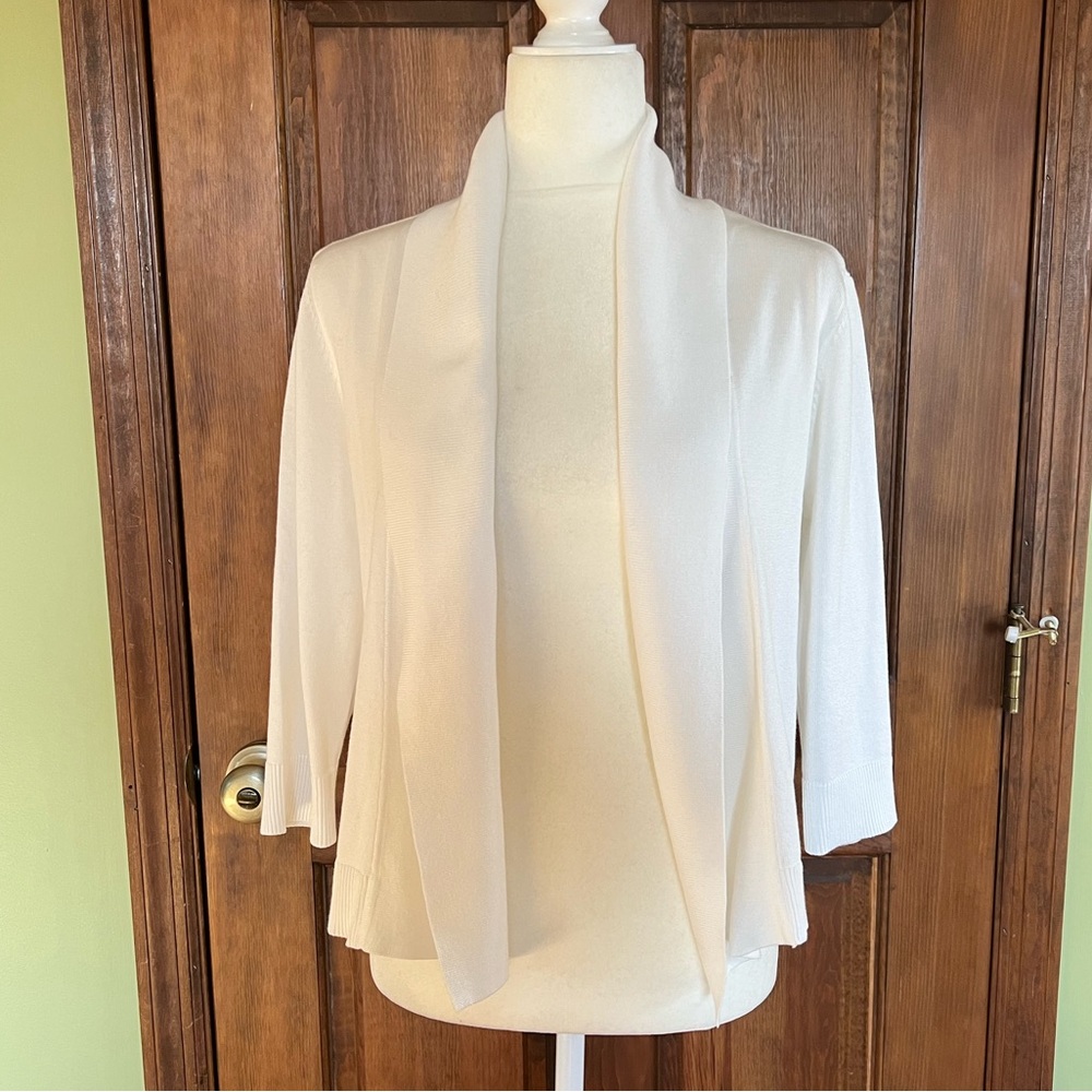 Verve Ami women’s size small, white cardigan. Like new. Never worn.